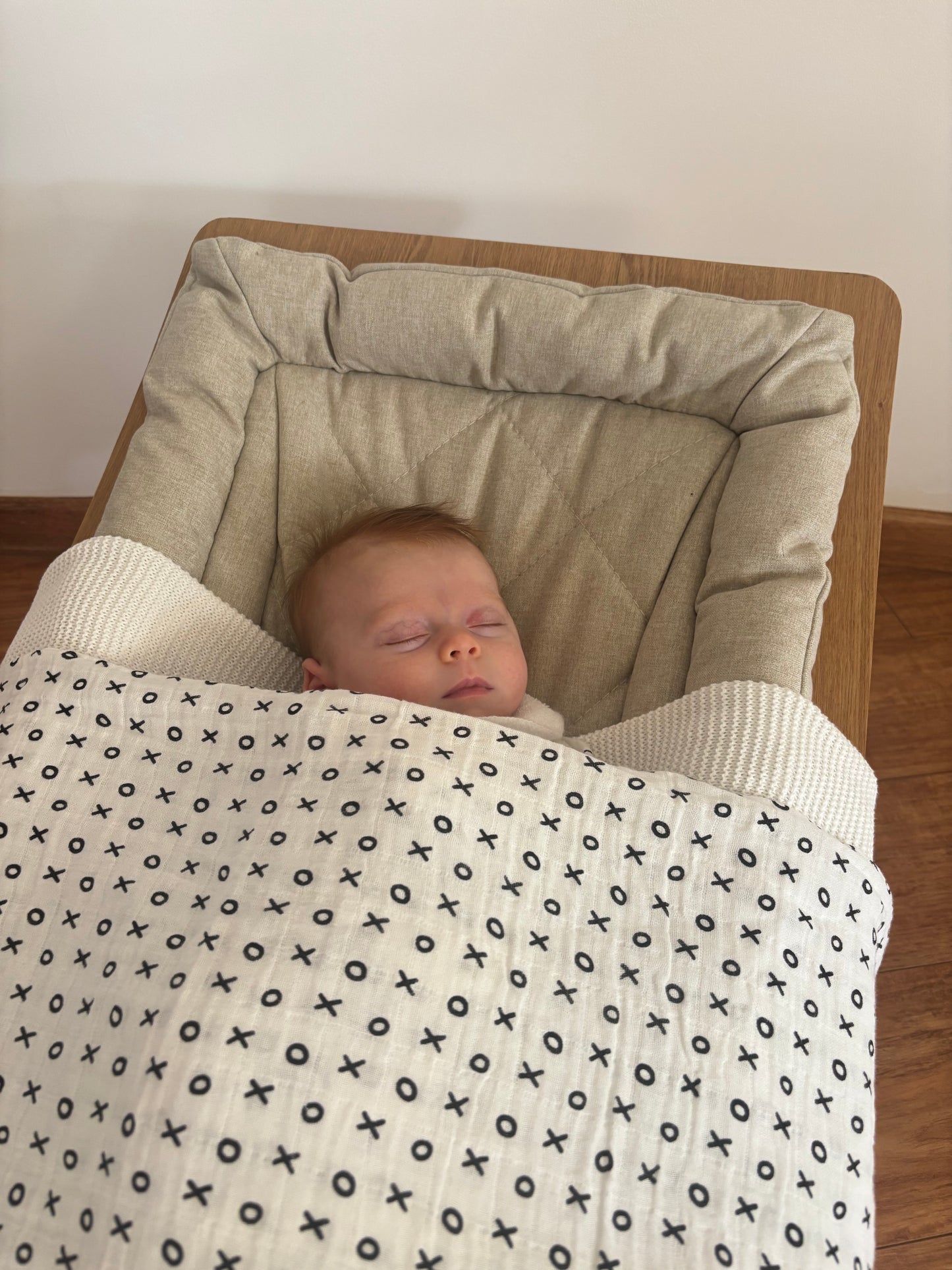 Cotton Muslin Swaddle - Hugs & Kisses